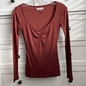 Madewell Women’s Stained Mahogany Fine Ribbed Sweatheart Tee Long Sleeve - XXS